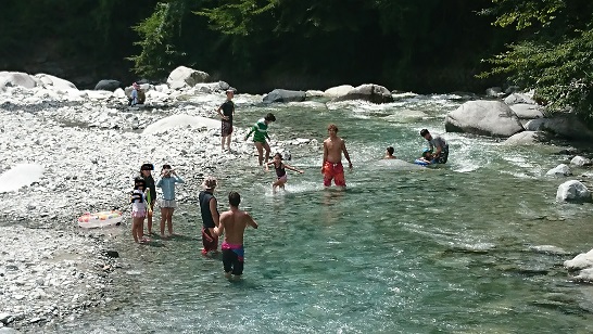 ウェルキャンプ西丹沢　川遊び